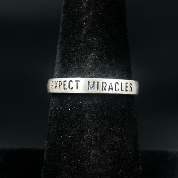 Sugarboo & CO 925 Sterling Silver Stackable “Expect Miracles” Ring - Picture 6 of 12